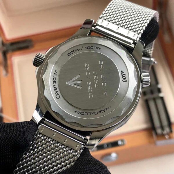 Omega Co‑Axial Master Chronometer 42 mm 007 Jeams Bond Edition Swiss ETA Movement