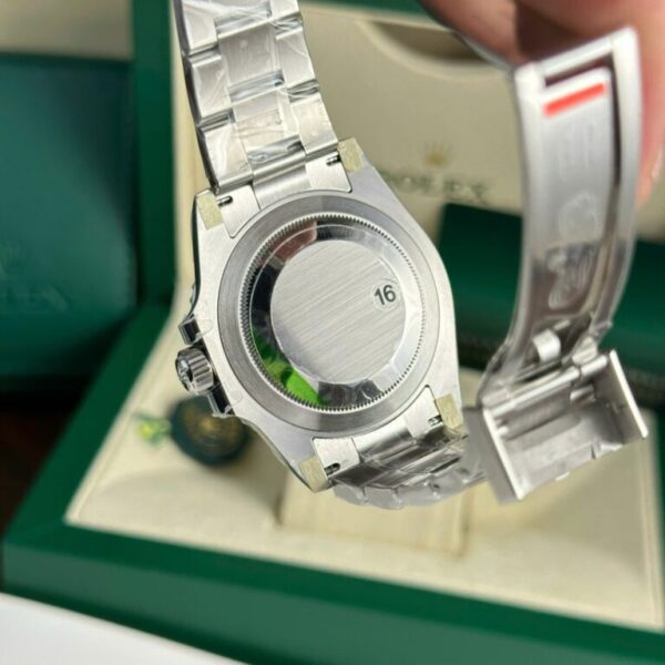 1750589324-515-12-768x768 Rolex Submariner Black Dial 40mm Oyster Super Clone